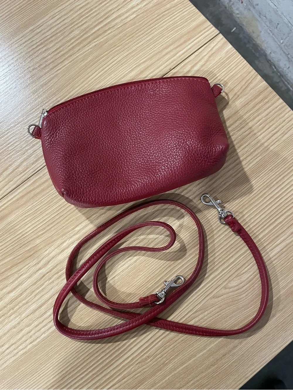 N/A compact red